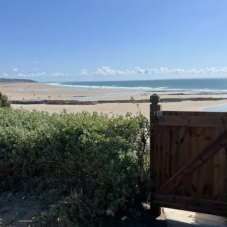 Tatil Evi Le Bruit Des Vagues Sciotot *